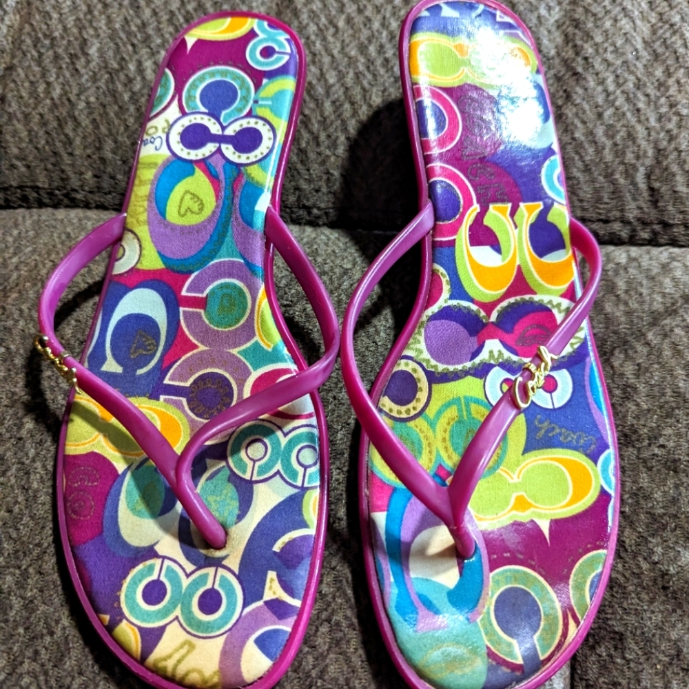 Coach Flip Flop Sandals Size 7